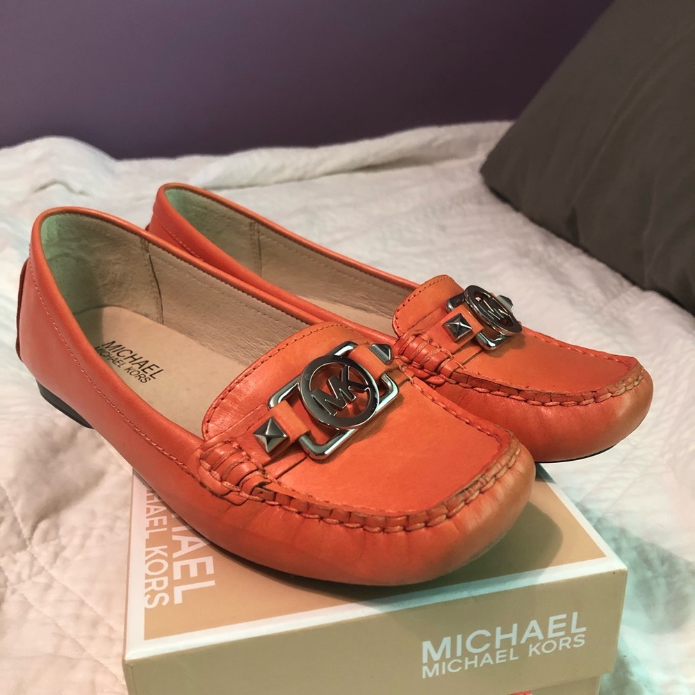 Michael Michael Kors Orange Leather Flats Size 6